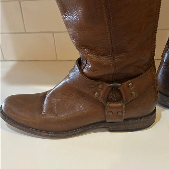 Frye Brown Heeled Boots - Picture 5 of 12